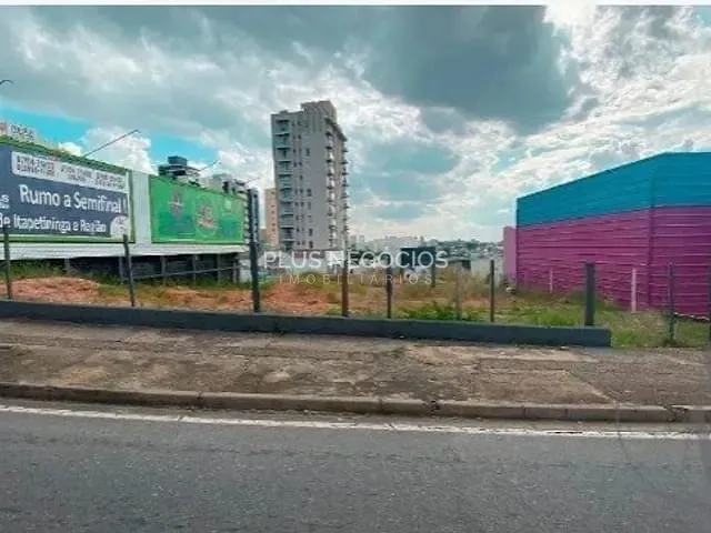 Terreno com 600m², à venda, no bairro Parque Campolim em Sorocaba