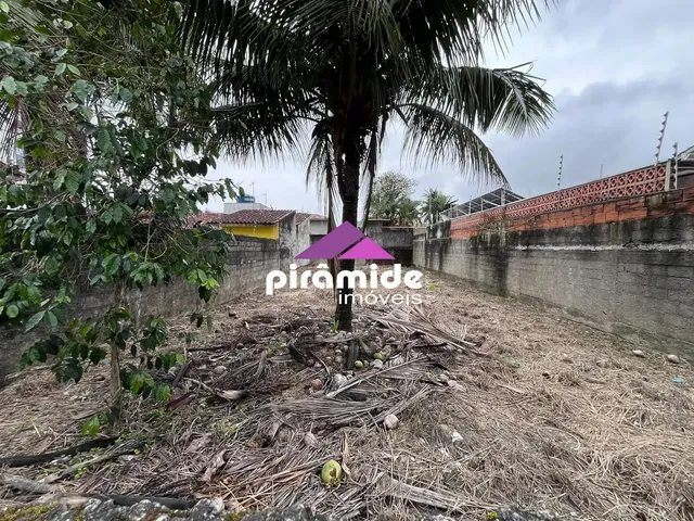 Terreno com 270m², à venda, no bairro Martim de Sá em Caraguatatuba