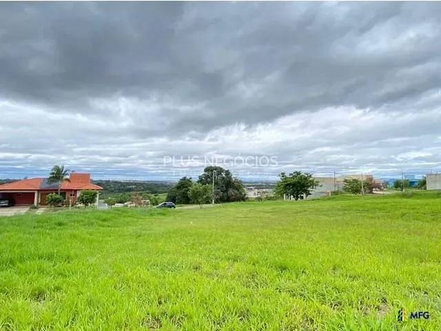 Terreno com 979m², à venda, no bairro Araçoiaba em Araçoiaba da Serra