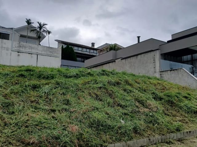 Terreno com 450m², à venda, no bairro Condomínio Residencial Jaguary em São José dos Campos