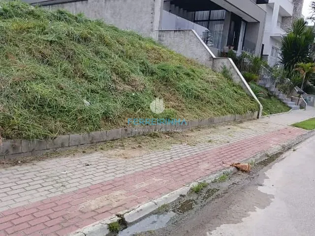 Terreno com 450m², à venda, no bairro Condomínio Residencial Jaguary em São José dos Campos