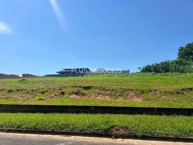 Terreno com 1000m², à venda, no bairro Chácaras Residenciais Santa Maria em Votorantim