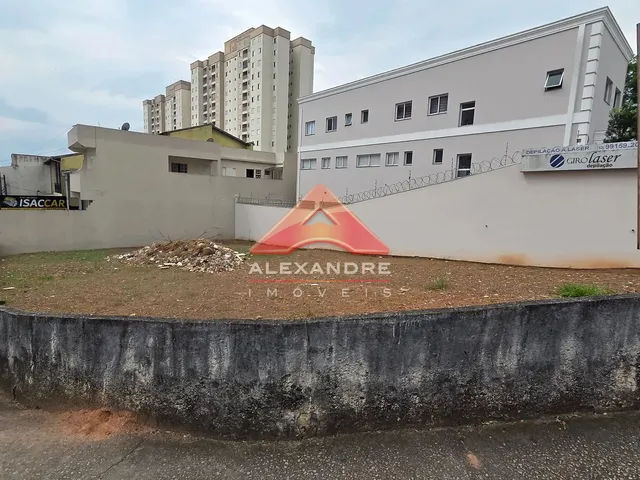 Terreno com 364m², à venda, no bairro Loteamento Residencial Vista Linda em São José Dos Campos