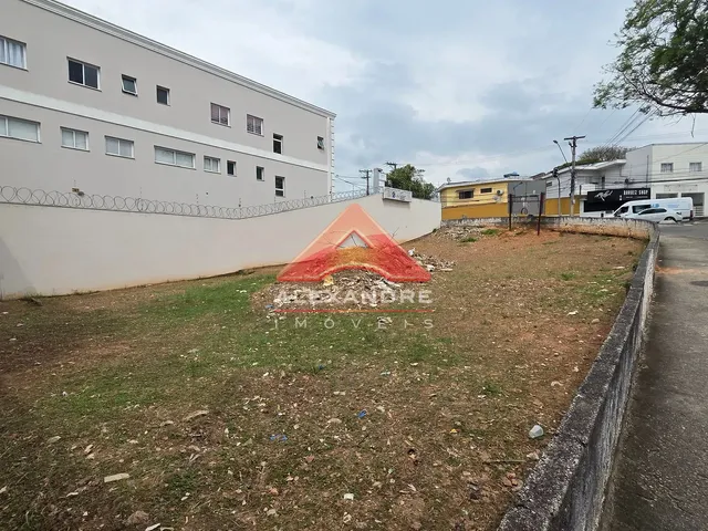 Terreno com 364m², à venda, no bairro Loteamento Residencial Vista Linda em São José Dos Campos