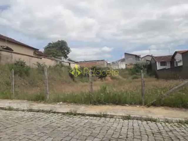 Terreno com 762m², à venda, no bairro Centro em Pindamonhangaba