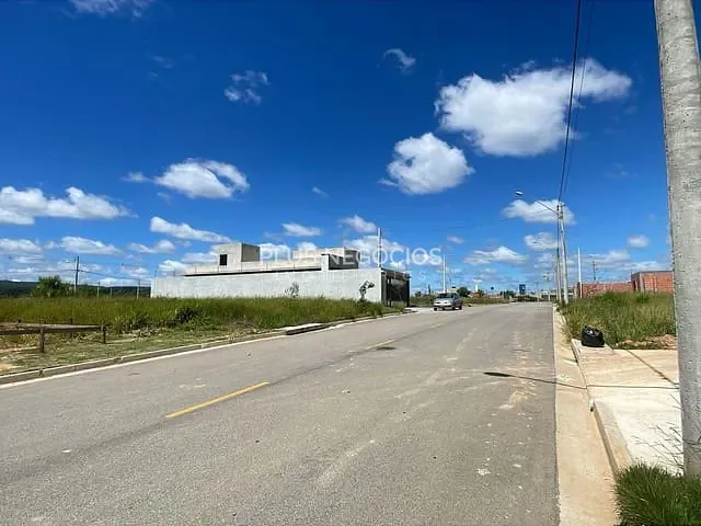Terreno com 180m², à venda, no bairro Vivalegro em Votorantim