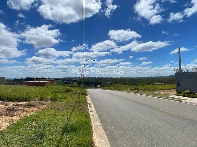 Terreno com 180m², à venda, no bairro Vivalegro em Votorantim