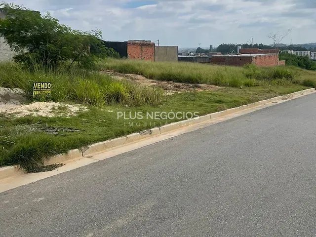 Terreno com 180m², à venda, no bairro Vivalegro em Votorantim