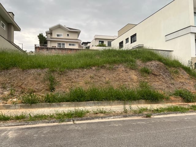 Terreno com 497m², à venda, no bairro Condomínio Residencial Jaguary em São José dos Campos