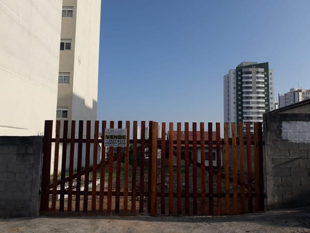 Terreno com 375m², à venda, no bairro Esplanada Independência em Taubaté