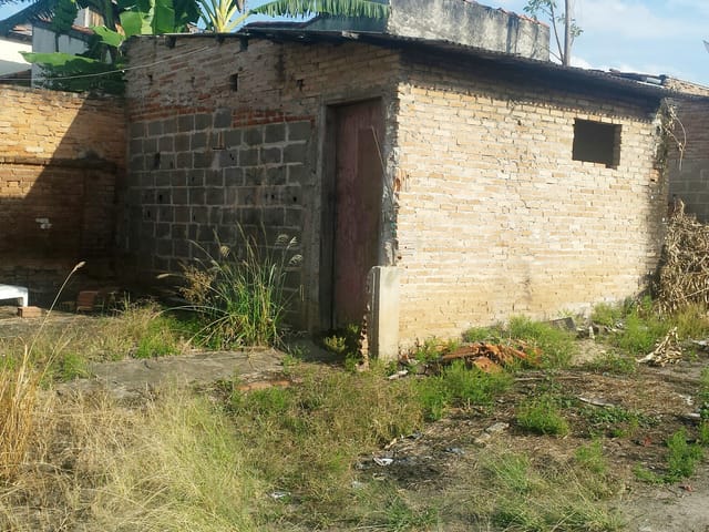 Terreno com 8m² 4 quartos e 2 banheiros, à venda, no bairro Bosque da Princesa em Pindamonhangaba