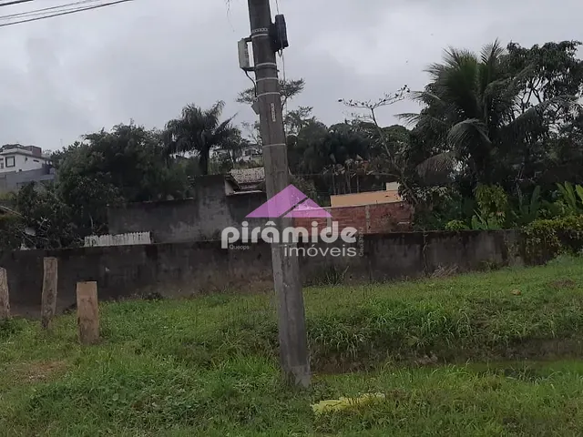 Terreno com 347m², à venda, no bairro Massaguaçu em Caraguatatuba