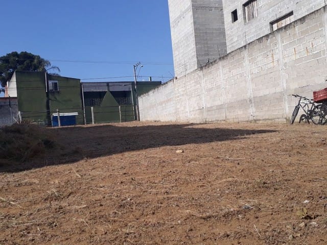 Terreno com 303m², à venda, no bairro Vila Olímpia em Taubaté
