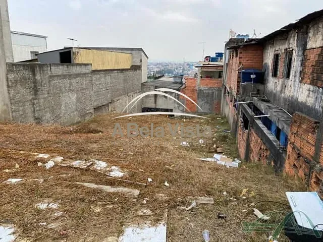 Terreno com 323m², à venda, no bairro Helena Maria em Osasco