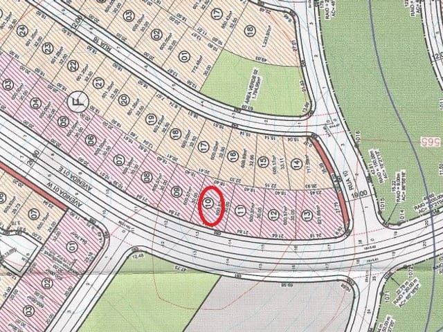 Terreno com 600m², à venda, no bairro Colinas do Paratehy em São José dos Campos
