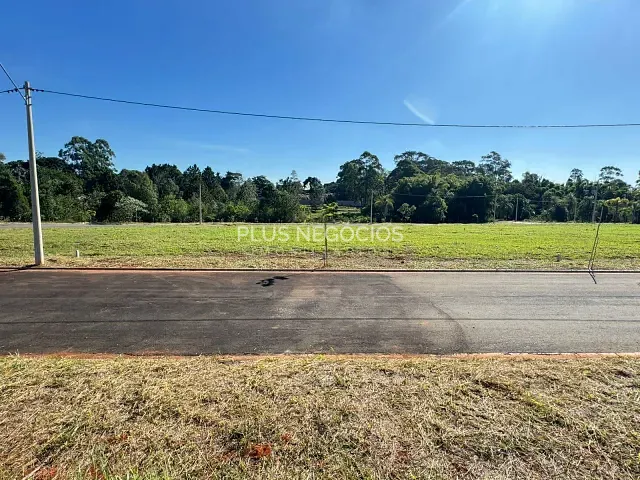 Terreno com 324m², à venda, no bairro Vila La Brunetti em Itapetininga