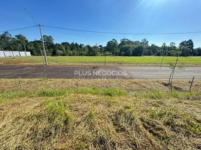 Terreno com 324m², à venda, no bairro Vila La Brunetti em Itapetininga