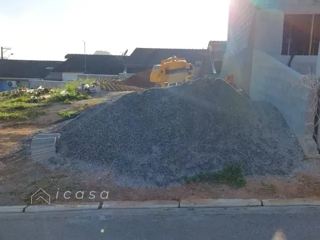 Terreno com 127m², à venda, no bairro Vila Bandeirantes em Caçapava