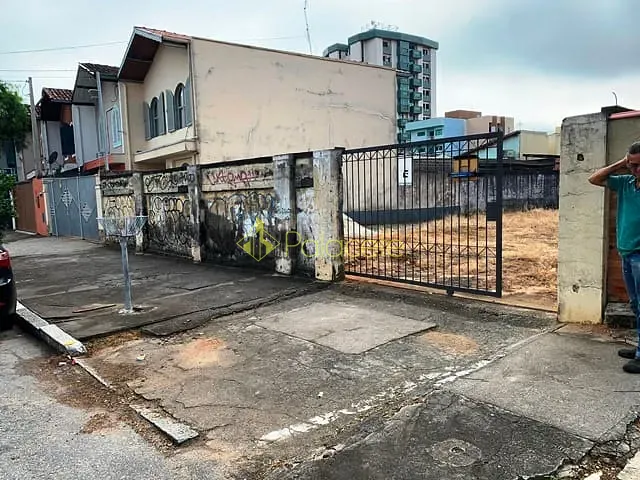 Terreno com 411m², para alugar, no bairro Centro em Pindamonhangaba