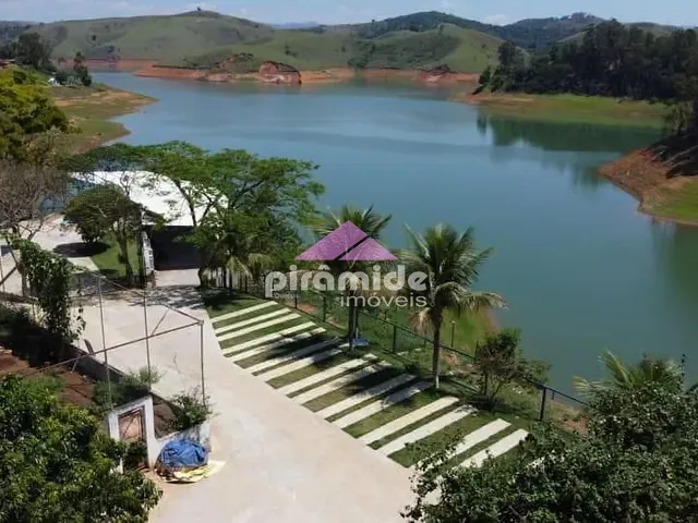 Terreno com 56000m², à venda, no bairro Freitas em São José dos Campos