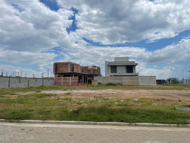 Terreno com 347m², à venda, no bairro Urbanova em São José dos Campos