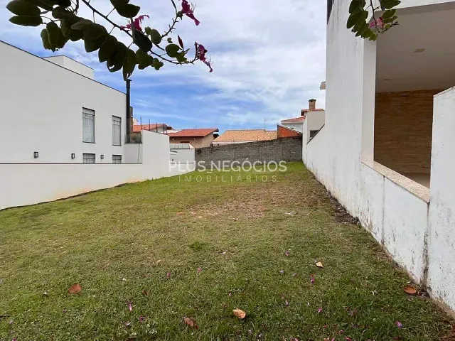 Terreno com 300m², à venda, no bairro Jardim Residencial Chácara Ondina em Sorocaba