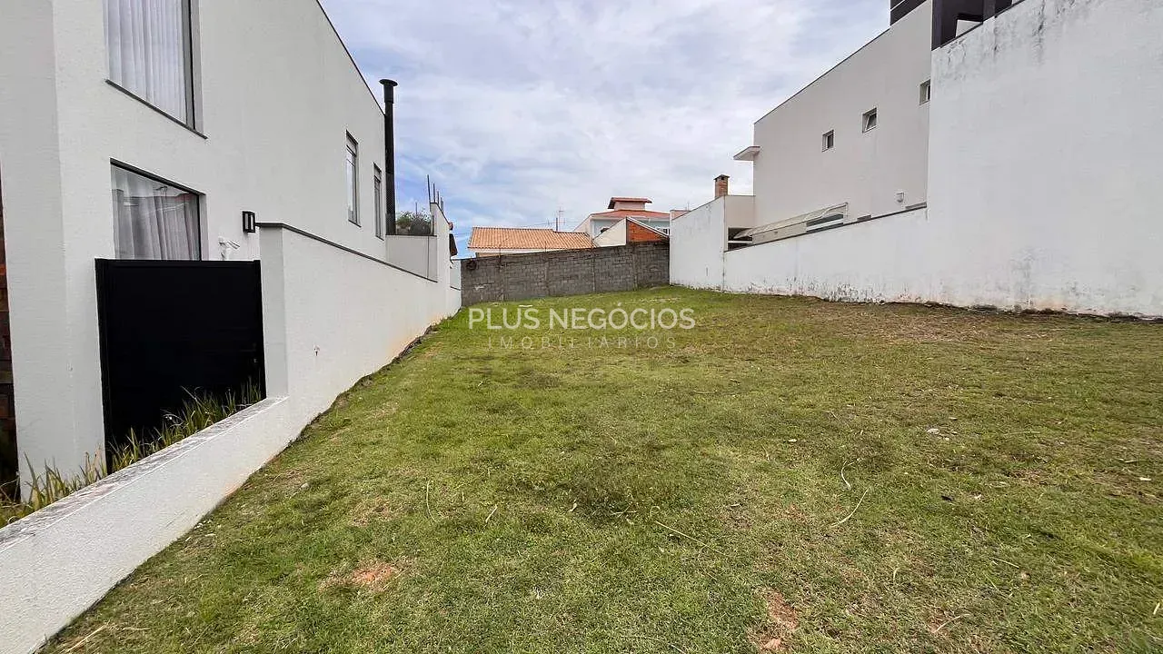 Terreno, 300 m² - Foto 2