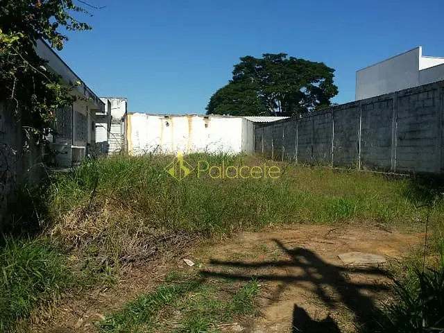 Terreno com 307m², à venda, no bairro Centro em Pindamonhangaba