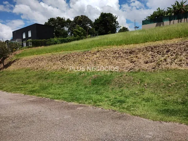 Terreno com 890m², à venda, no bairro araçoiabinha em Araçoiaba da Serra