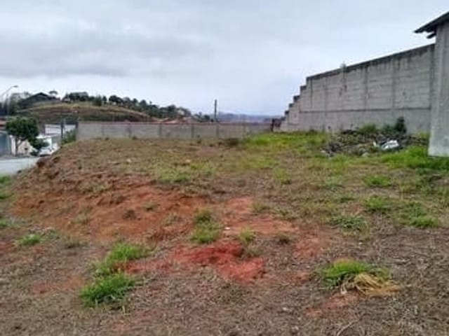 Terreno com 360m², à venda, no bairro COOPEMI em Guaratinguetá