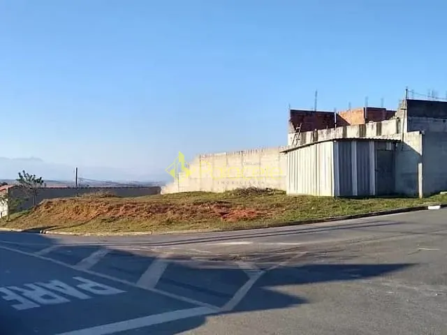 Terreno com 360m², à venda, no bairro COOPEMI em Guaratinguetá