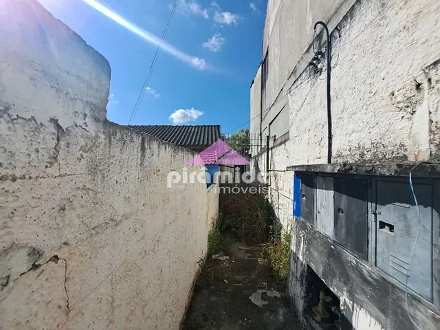 Terreno com 244m², à venda, no bairro Jardim Primavera em Jacareí