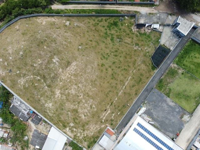 Terreno com 6770m², à venda, no bairro Torrão de Ouro II em São José dos Campos