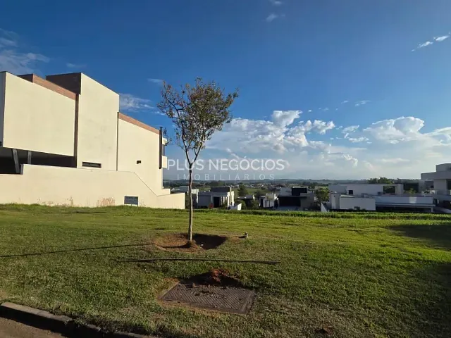 Terreno com 450m², à venda, no bairro Alphaville Nova Esplanada em Votorantim