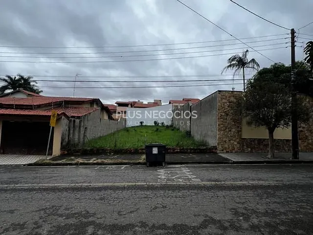 Terreno com 360m², à venda, no bairro Jardim Pagliato em Sorocaba