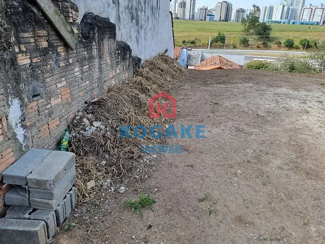 Terreno com 250m², à venda, no bairro Jardim das Indústrias em São José dos Campos