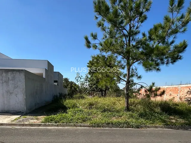 Terreno com 335m², à venda, no bairro Residencial Nova Canaã em Araçoiaba da Serra