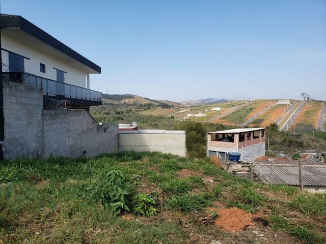 Terreno com 250m², à venda, no bairro Jardim Marlene Miranda em Taubaté