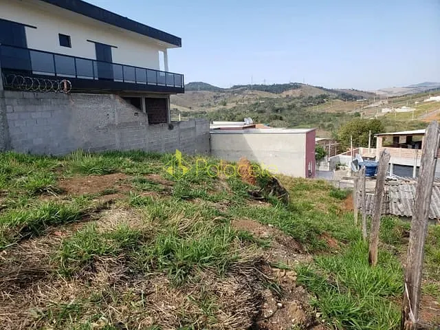 Terreno com 250m², à venda, no bairro Jardim Marlene Miranda em Taubaté