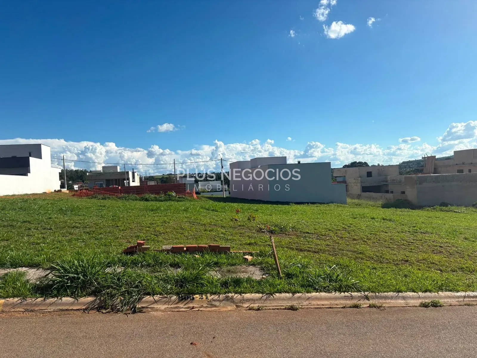 Terreno, 200 m² - Foto 2