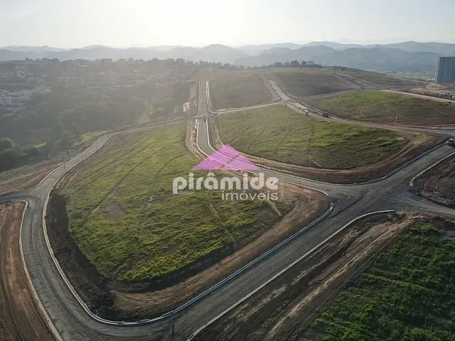 Terreno com 331m², à venda, no bairro Urbanova em São José dos Campos