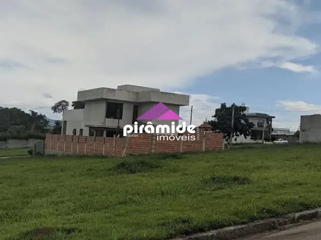Terreno com 384m², à venda, no bairro Eugênio de Mello em São José dos Campos