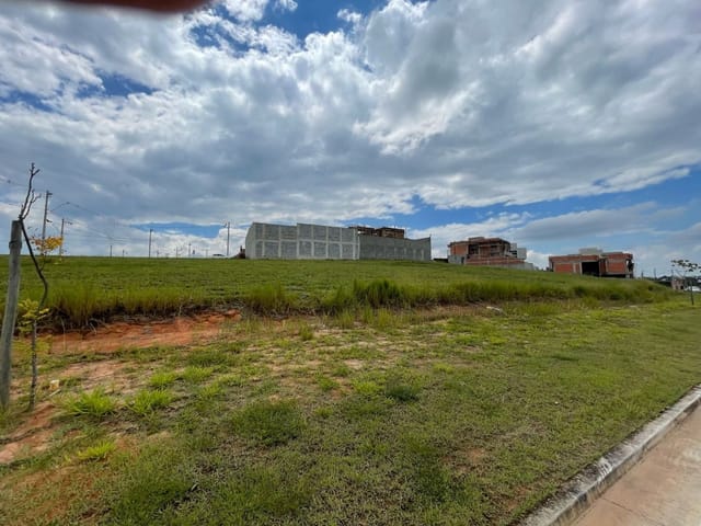 Terreno com 357m², à venda, no bairro Urbanova em São José dos Campos
