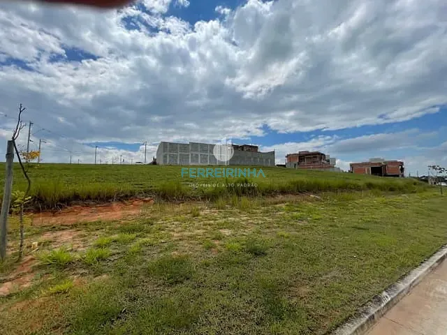 Terreno com 357m², à venda, no bairro Urbanova em São José dos Campos