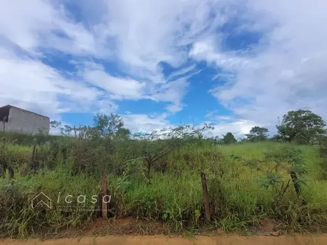 Terreno com 1000m², à venda, no bairro Chácara Ipês em Caçapava
