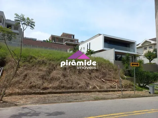 Terreno com 450m², à venda, no bairro Urbanova em São José dos Campos
