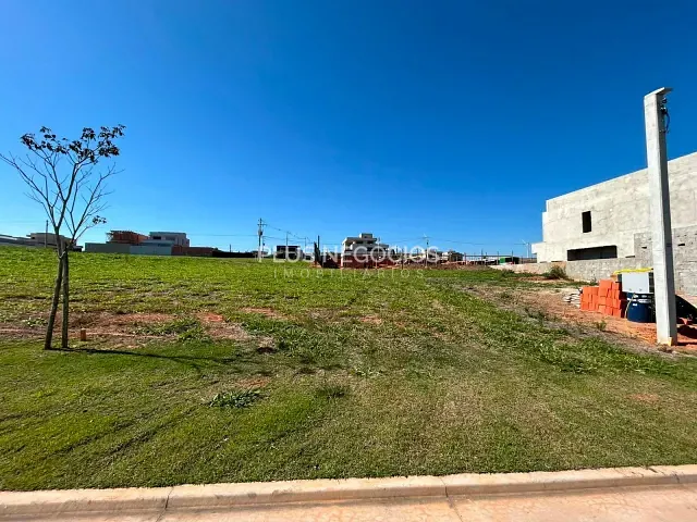 Terreno com 300m², à venda, no bairro Terras Alpha Nova Esplanada em Votorantim