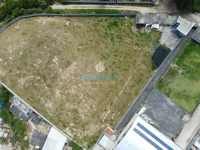 Terreno com 3750m², à venda, no bairro Jardim Torrão de Ouro em São José dos Campos