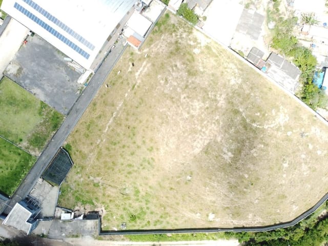 Terreno com 5968m², à venda, no bairro Jardim Torrão de Ouro em São José dos Campos