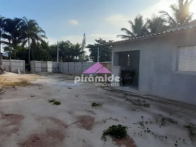 Terreno com 250m², à venda, no bairro Massaguaçu em Caraguatatuba